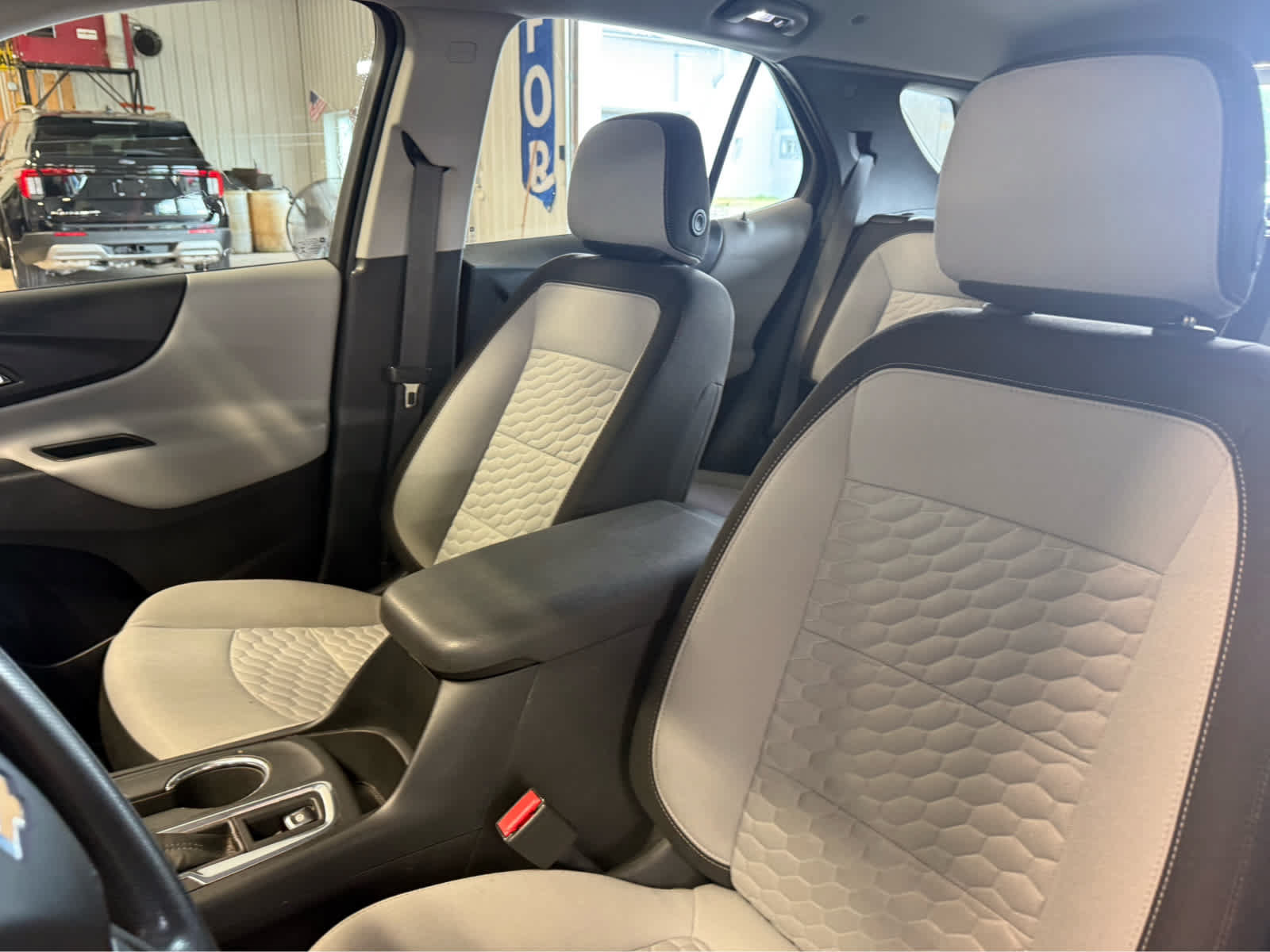 Used 2019 Chevrolet Equinox LS AWD/4WD image 15