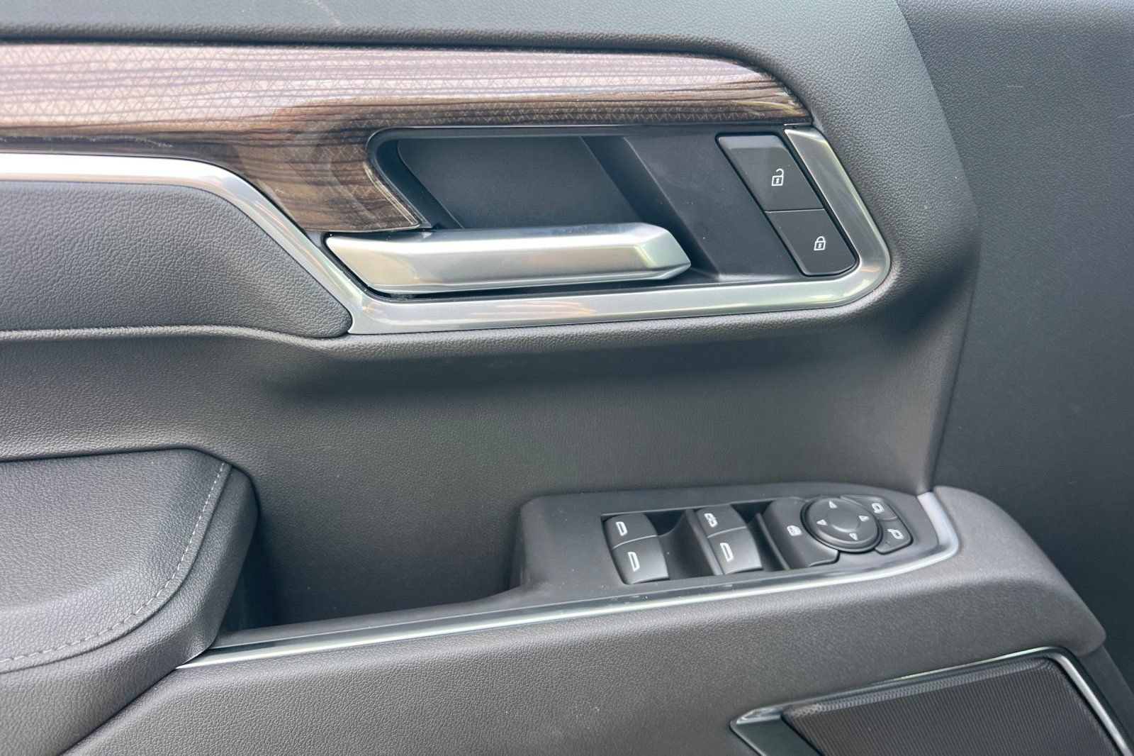 New 2026 Chevrolet Silverado 1500 LT w/ All Star Edition Plus AWD/4WD image 8