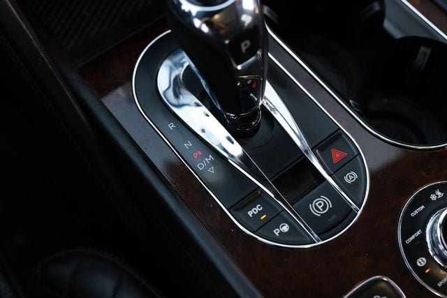 Used 2018 Bentley Bentayga AWD/4WD image 50