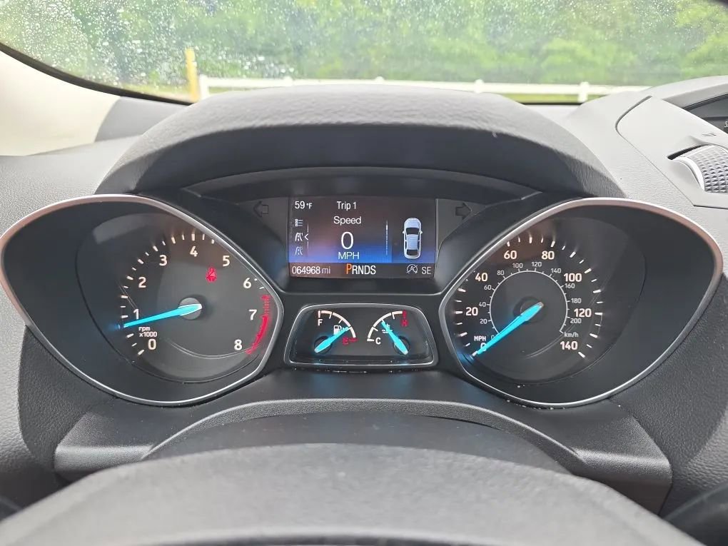 Used 2018 Ford Escape SE FWD image 18