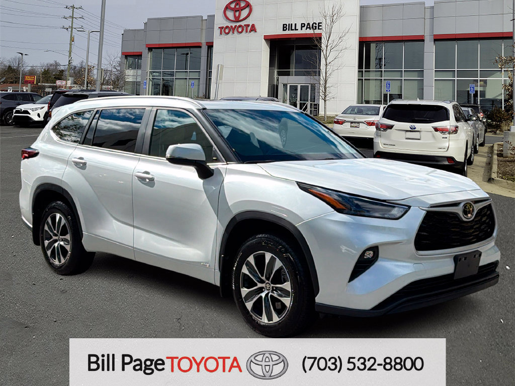 Used 2025 Toyota Highlander XLE