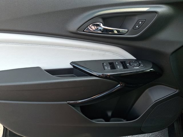 New 2026 Chevrolet Trax LT w/ LT Convenience Package FWD image 10