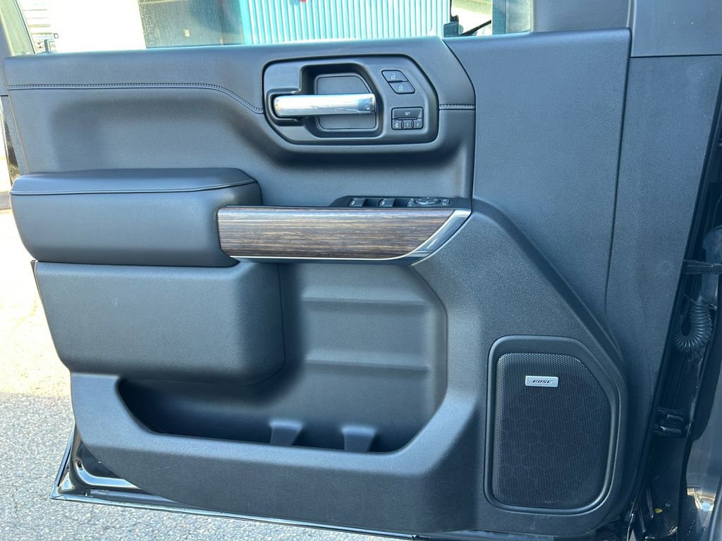 Used 2022 Chevrolet Silverado 3500 High Country w/ Technology Package image 22