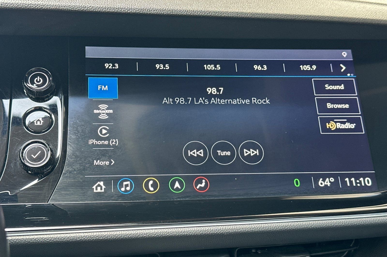 Certified 2022 Buick Envision Avenir w/ Technology Package II image 26