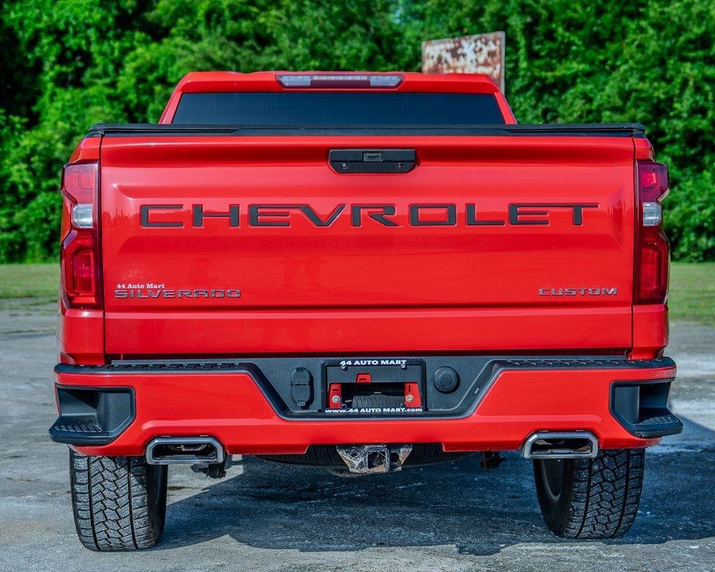 Used 2019 Chevrolet Silverado 1500 Custom w/ Custom Value Package AWD/4WD image 7