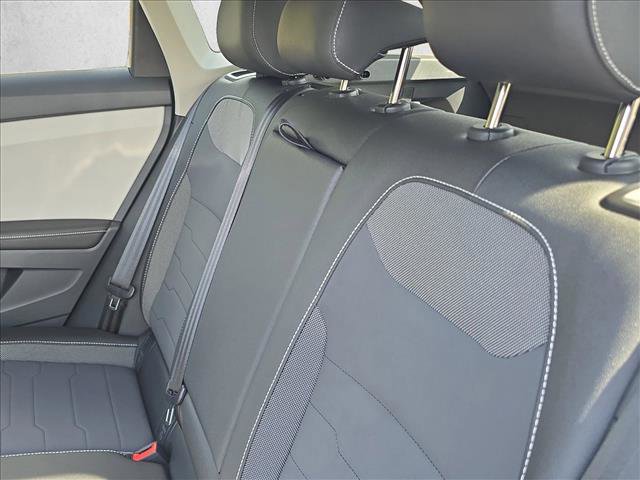 New 2025 Volkswagen Taos SE image 16