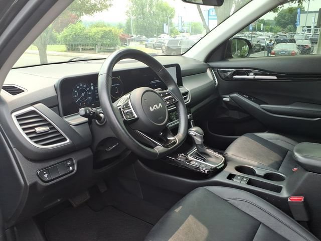 Used 2024 Kia Seltos SX w/ SX Sunroof Package AWD/4WD image 22
