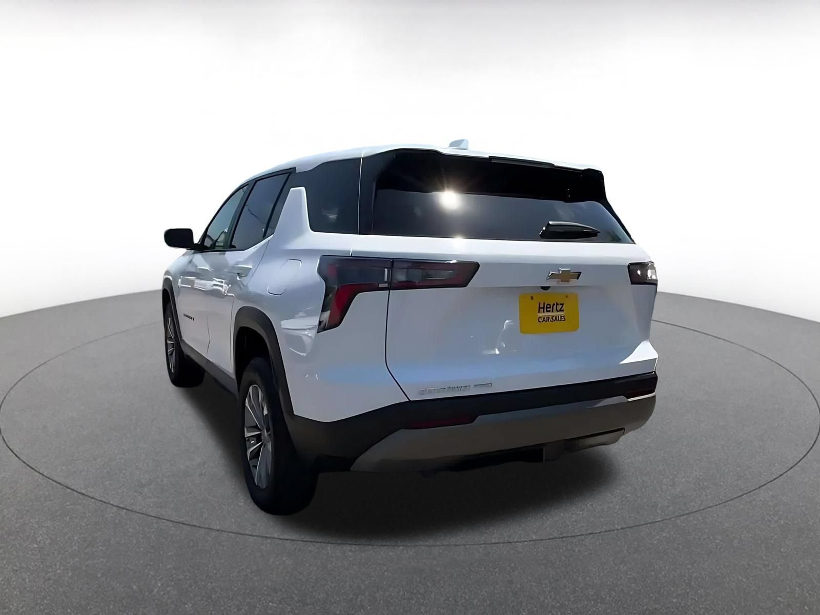 Used 2025 Chevrolet Equinox LT AWD/4WD image 10