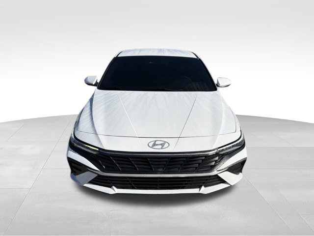 Used 2024 Hyundai Elantra SEL FWD image 8