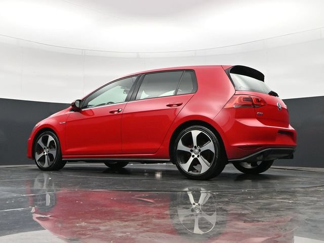 Used 2016 Volkswagen Golf 4-Door FWD image 45