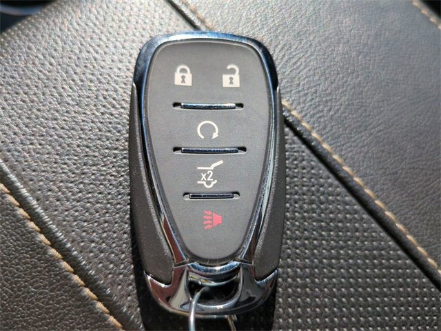 Used 2023 Chevrolet Traverse Premier image 37