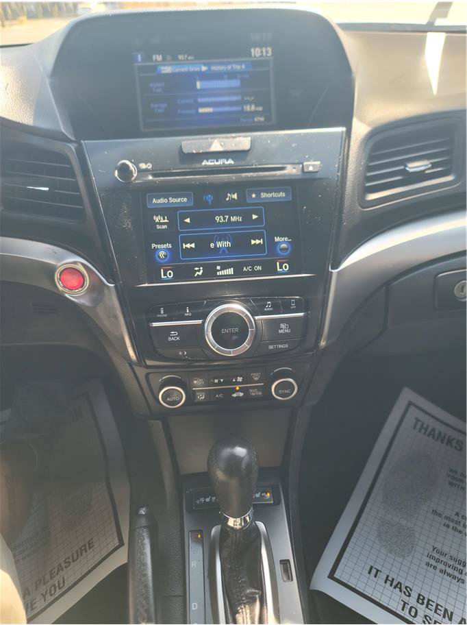Used 2017 Acura ILX FWD image 12