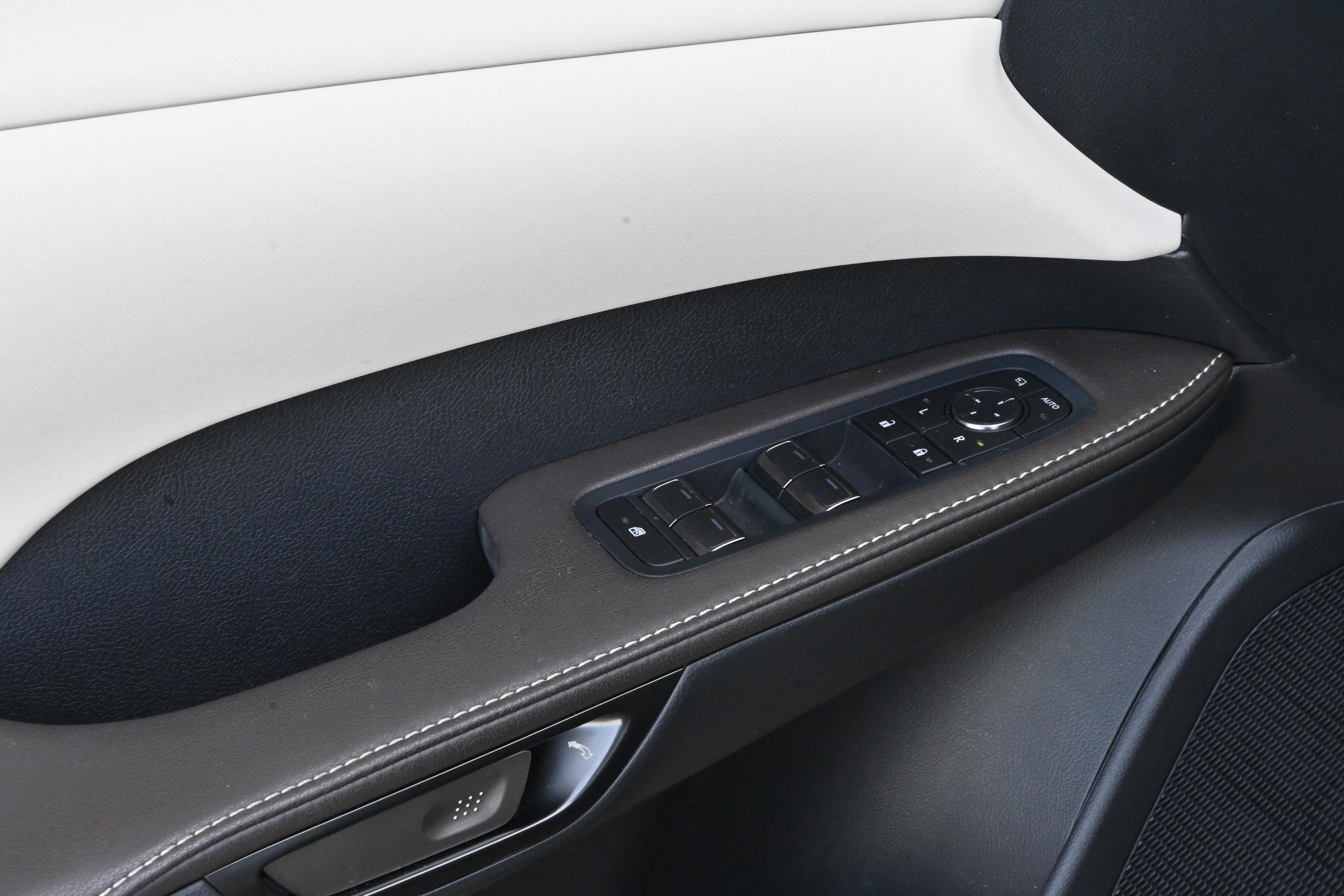 Used 2024 Lexus RX 350 Premium Plus w/ Convenience Package FWD image 26