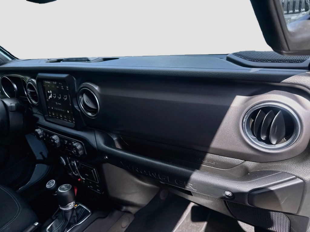 Certified 2023 Jeep Wrangler Unlimited Rubicon 4xe w/ Cold Weather Group AWD/4WD image 32