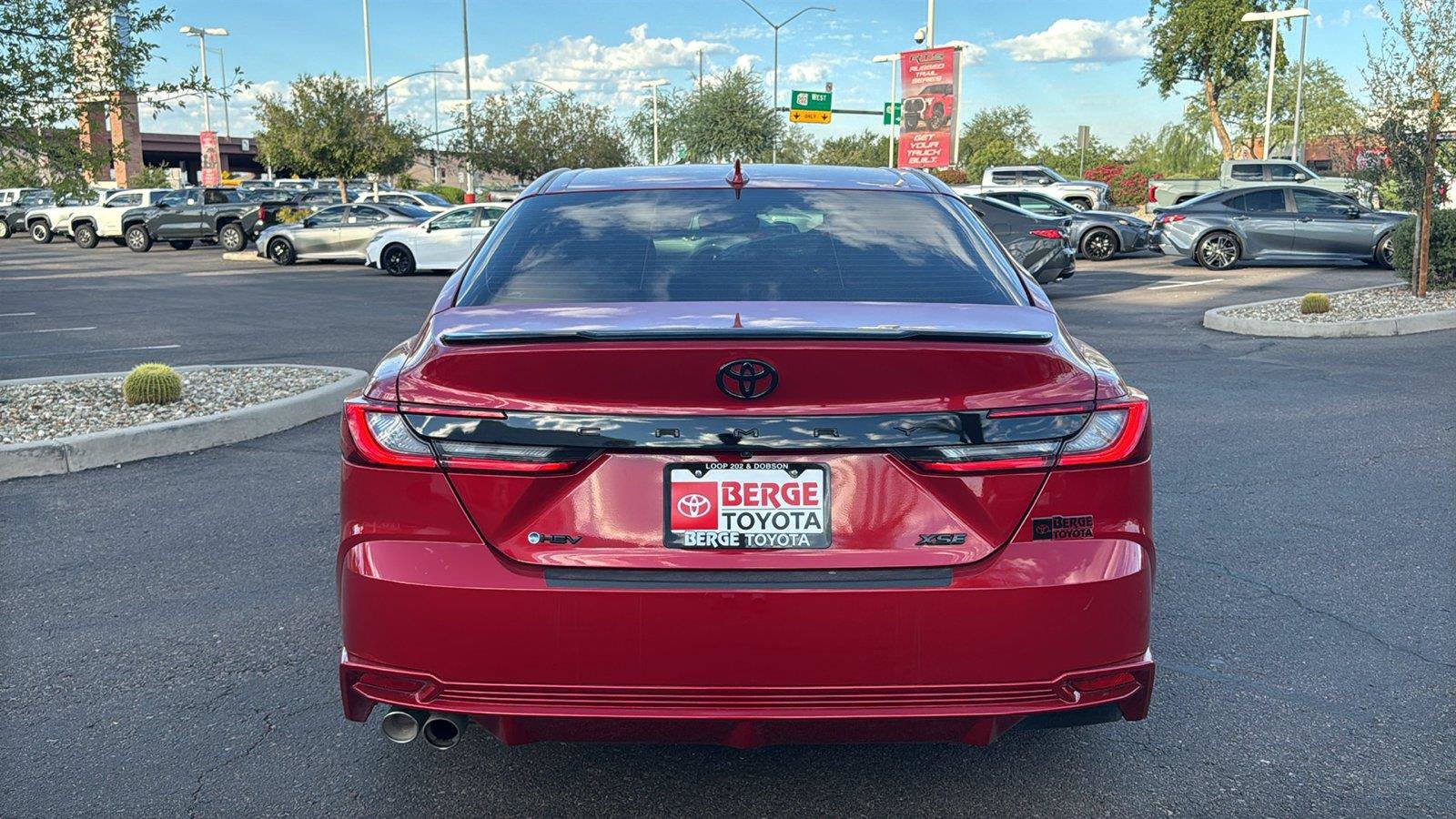 Used 2025 Toyota Camry XSE FWD image 7