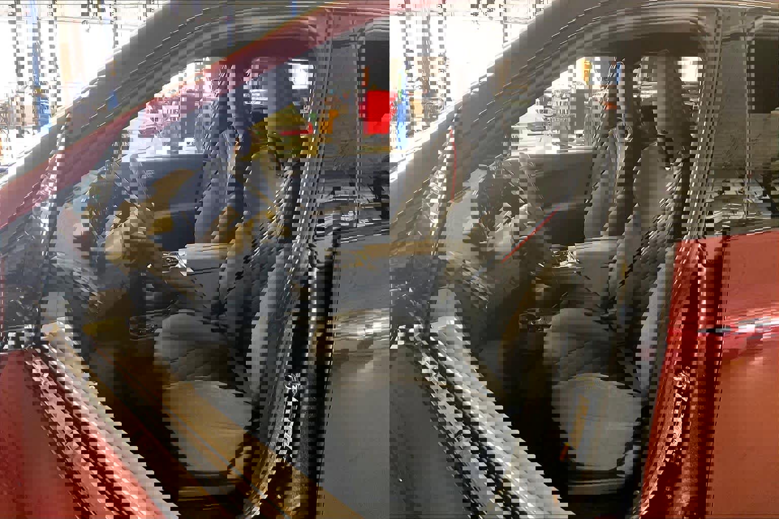 New 2026 BMW iX xDrive60 w/ M Sport Package image 9