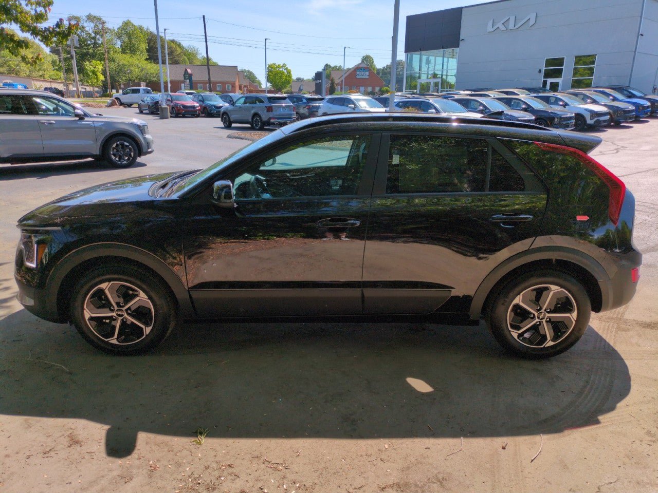 New 2026 Kia Niro EX FWD image 4