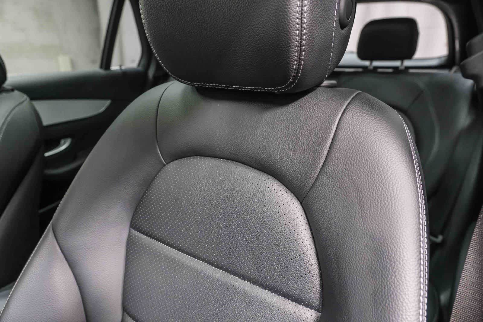 Certified 2022 Mercedes-Benz GLC 300 image 26