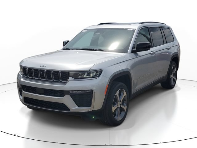 New 2026 Jeep Grand Cherokee L Limited w/ Luxury Tech Group II AWD/4WD image 2