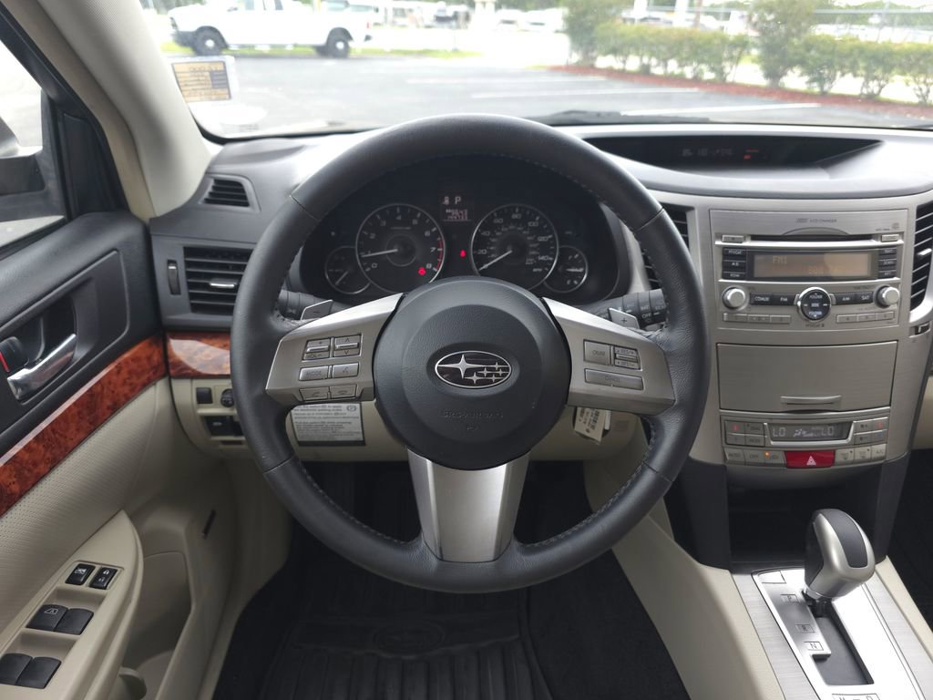 Used 2011 Subaru Outback 2.5i Limited AWD/4WD image 20