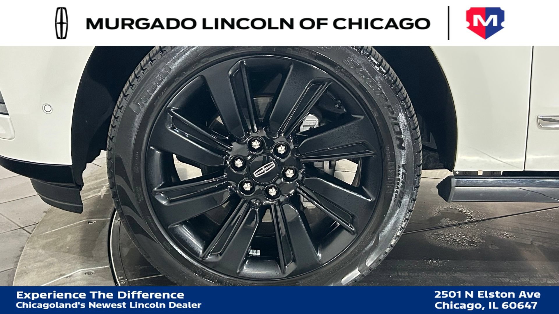 Certified 2024 Lincoln Navigator Reserve AWD/4WD image 20