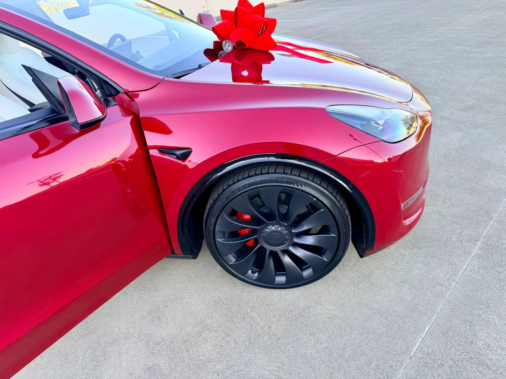 Used 2023 Tesla Model Y Long Range AWD/4WD image 35