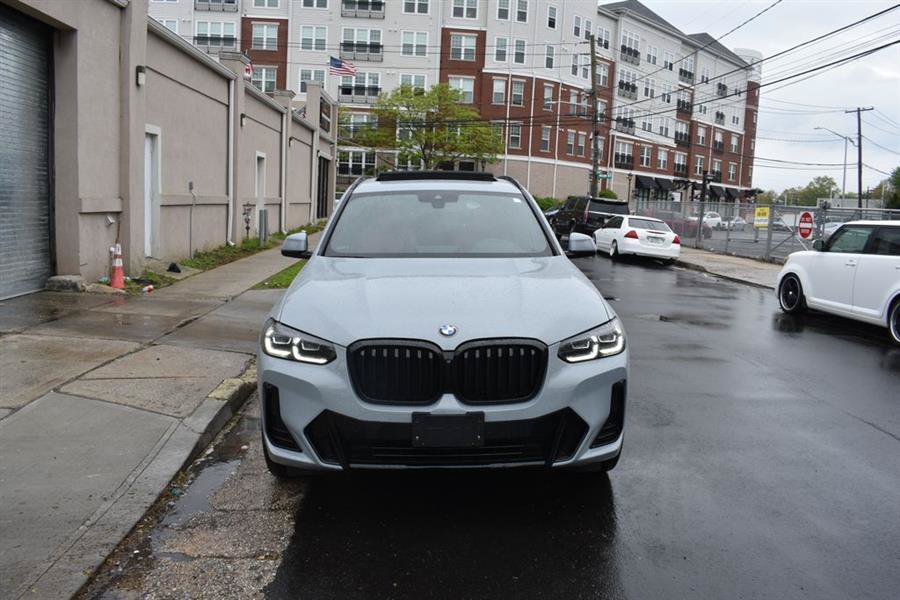 Used 2024 BMW X3 sDrive30i w/ M Sport Package RWD image 3