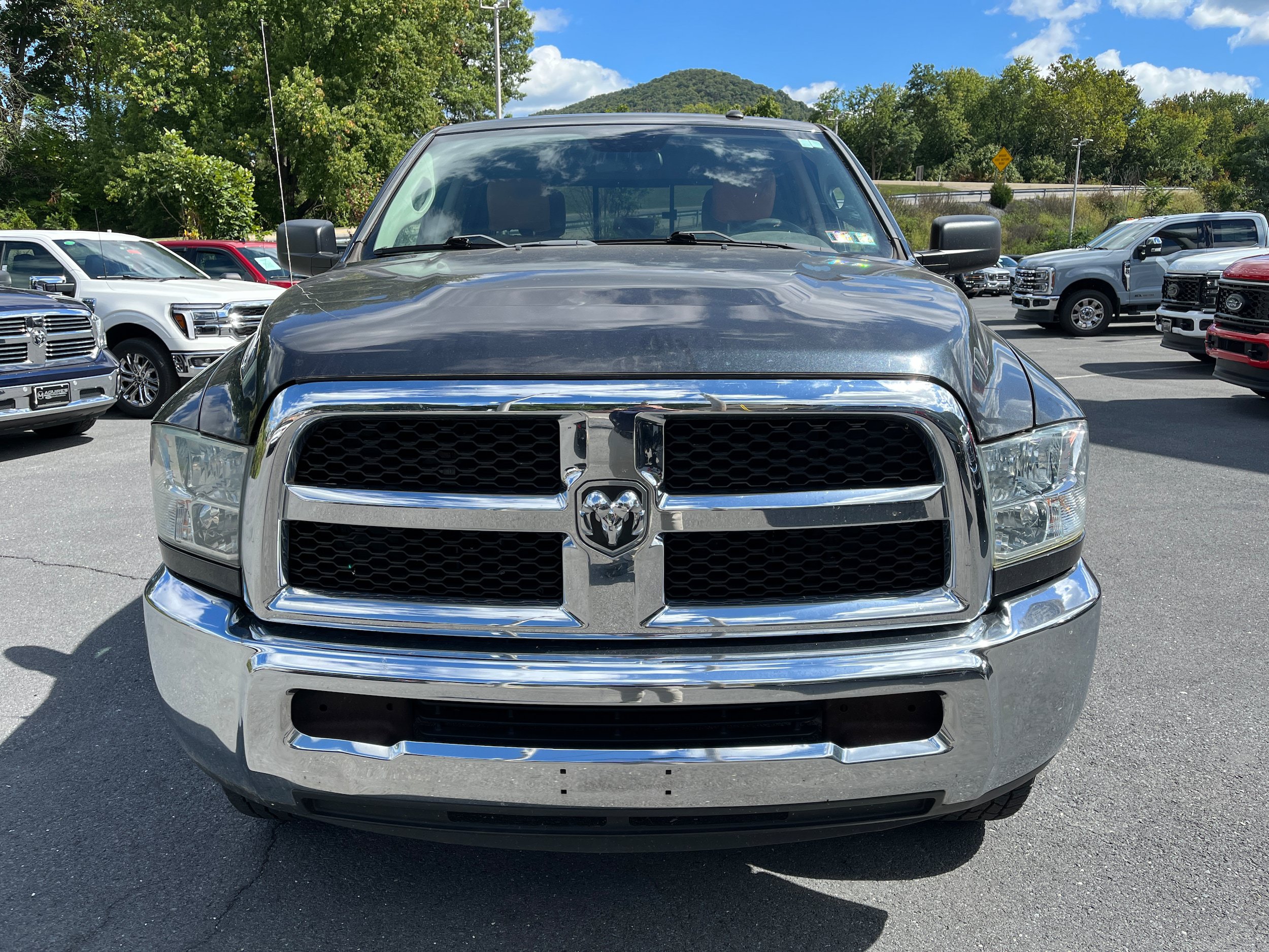 Used 2018 RAM 2500 SLT AWD/4WD image 3