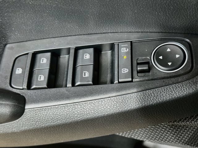 Used 2024 Kia Seltos LX AWD/4WD image 11