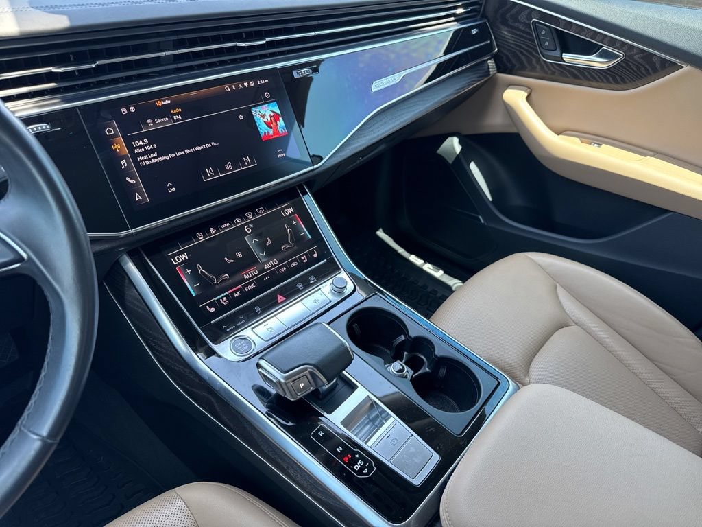 Used 2021 Audi Q8 Prestige w/ Prestige Package AWD/4WD image 11