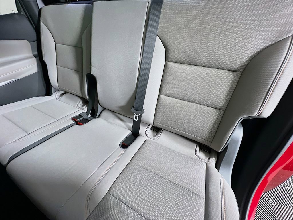 New 2026 Chevrolet Traverse LT w/ LPO, Floor Liner Package image 24