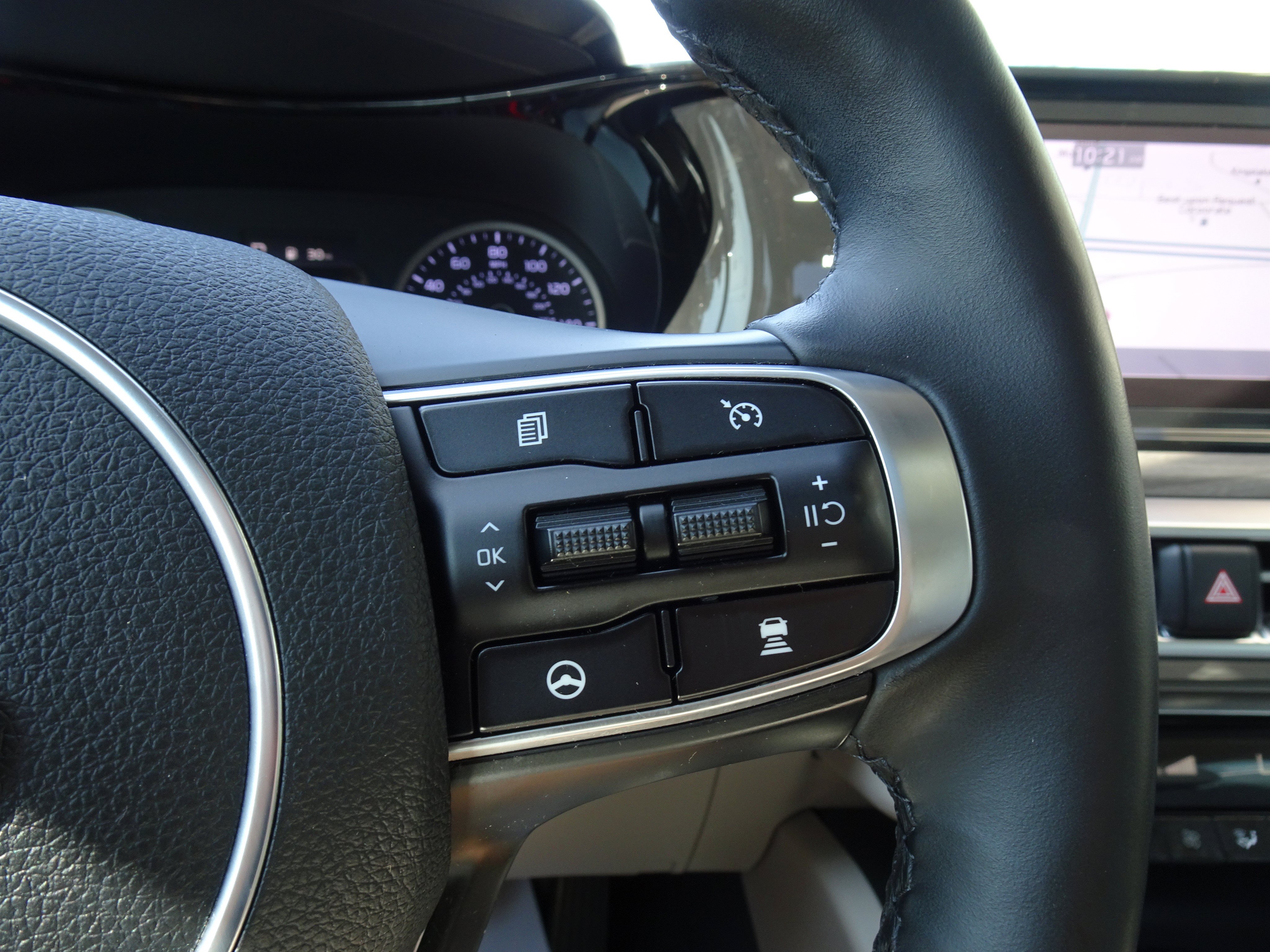 Used 2021 Kia K5 EX w/ EX Premium Package FWD image 23