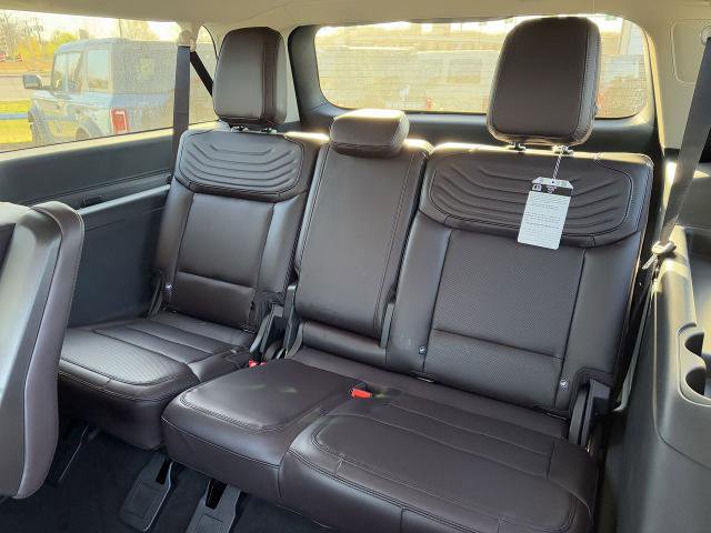 New 2025 Ford Expedition Max Platinum w/ Platinum Ultimate Package AWD/4WD image 28