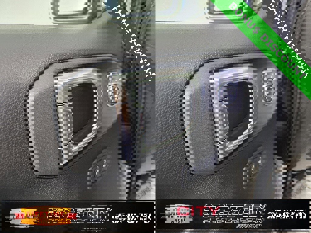 New 2025 Jeep Gladiator Sport image 12