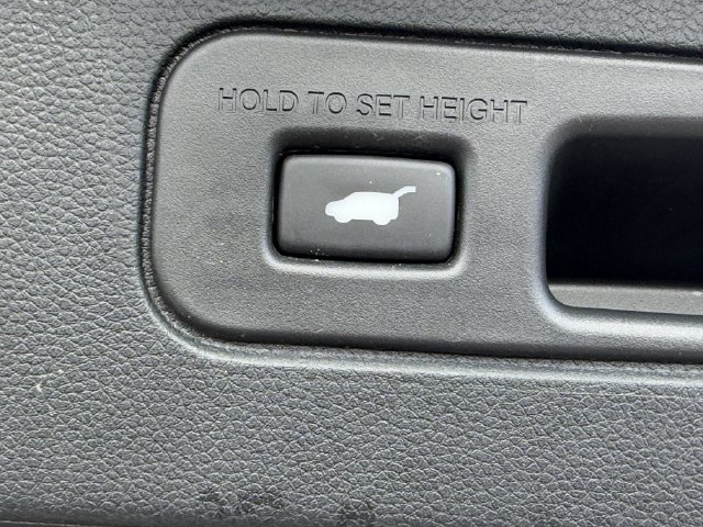 Certified 2024 Honda Pilot Touring image 14