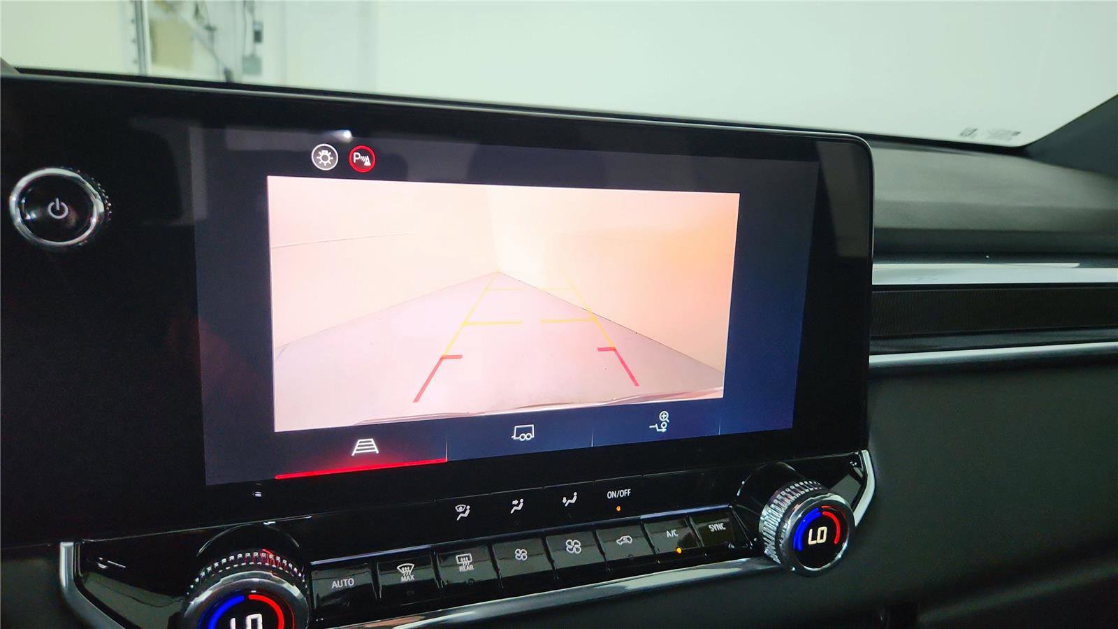 Used 2026 GMC Canyon Elevation image 30
