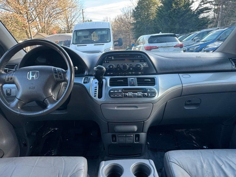 Used 2010 Honda Odyssey EX-L image 10