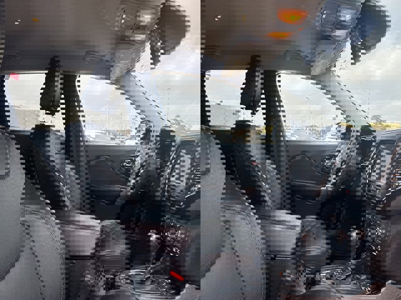 Used 2022 Jeep Cherokee Latitude Lux image 11