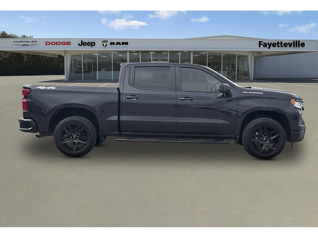 Used 2022 Chevrolet Silverado 1500 RST w/ Protection Package AWD/4WD image 2