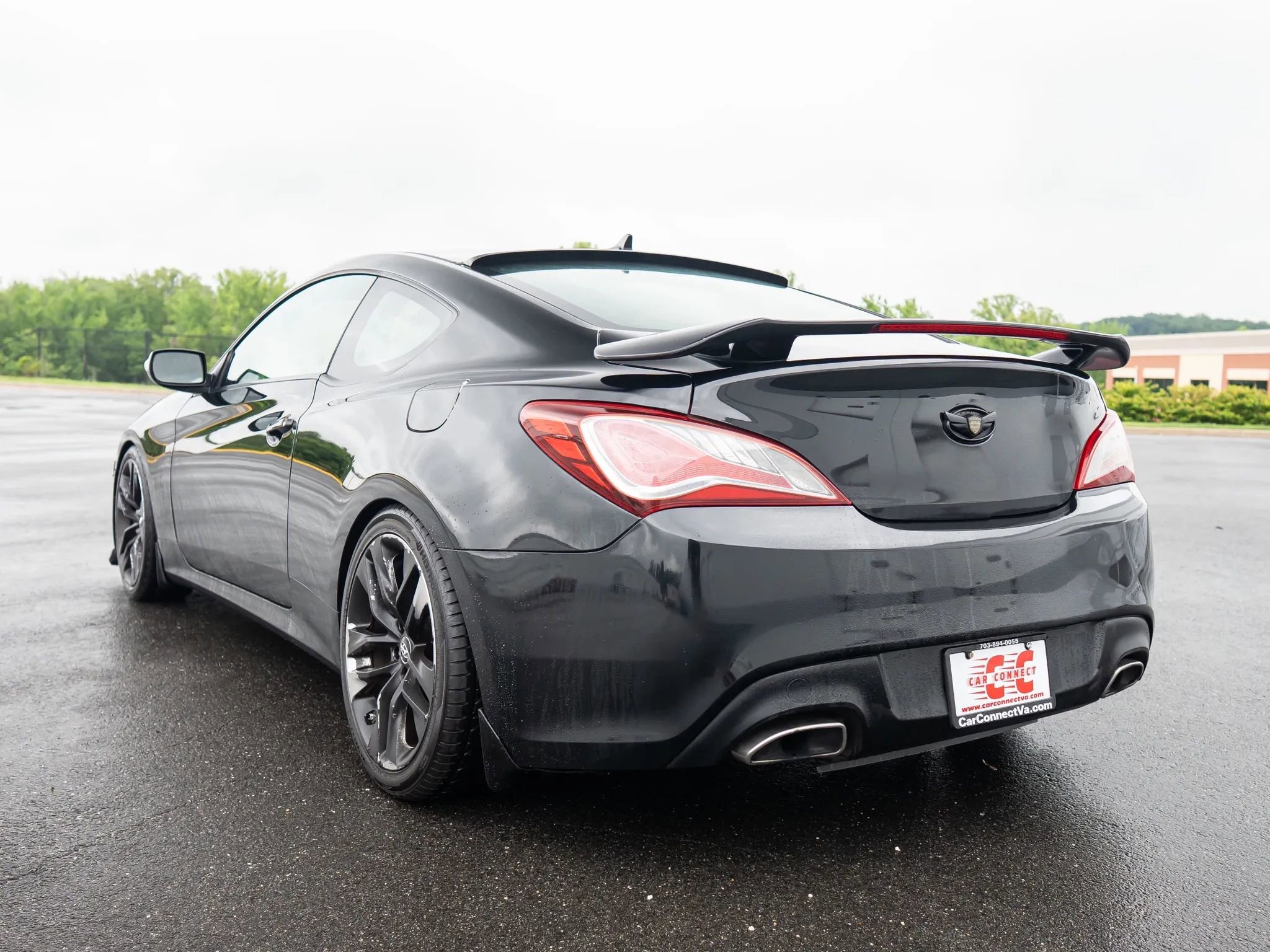 Used 2013 Hyundai Genesis 2.0T RWD image 4