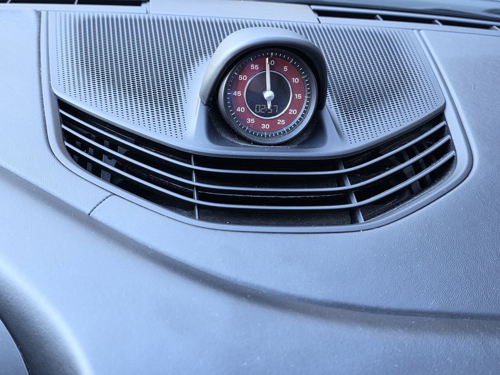 Used 2020 Porsche Taycan 4S image 21