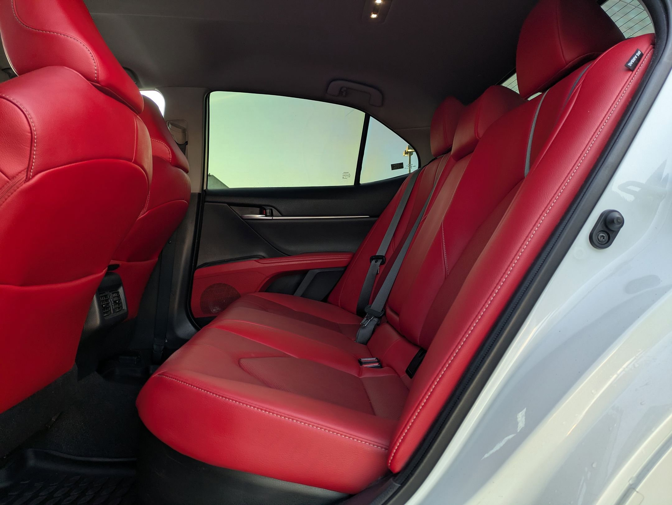 Used 2021 Toyota Camry XSE FWD image 14