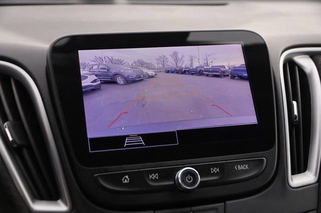 Used 2024 Chevrolet Malibu LT image 17