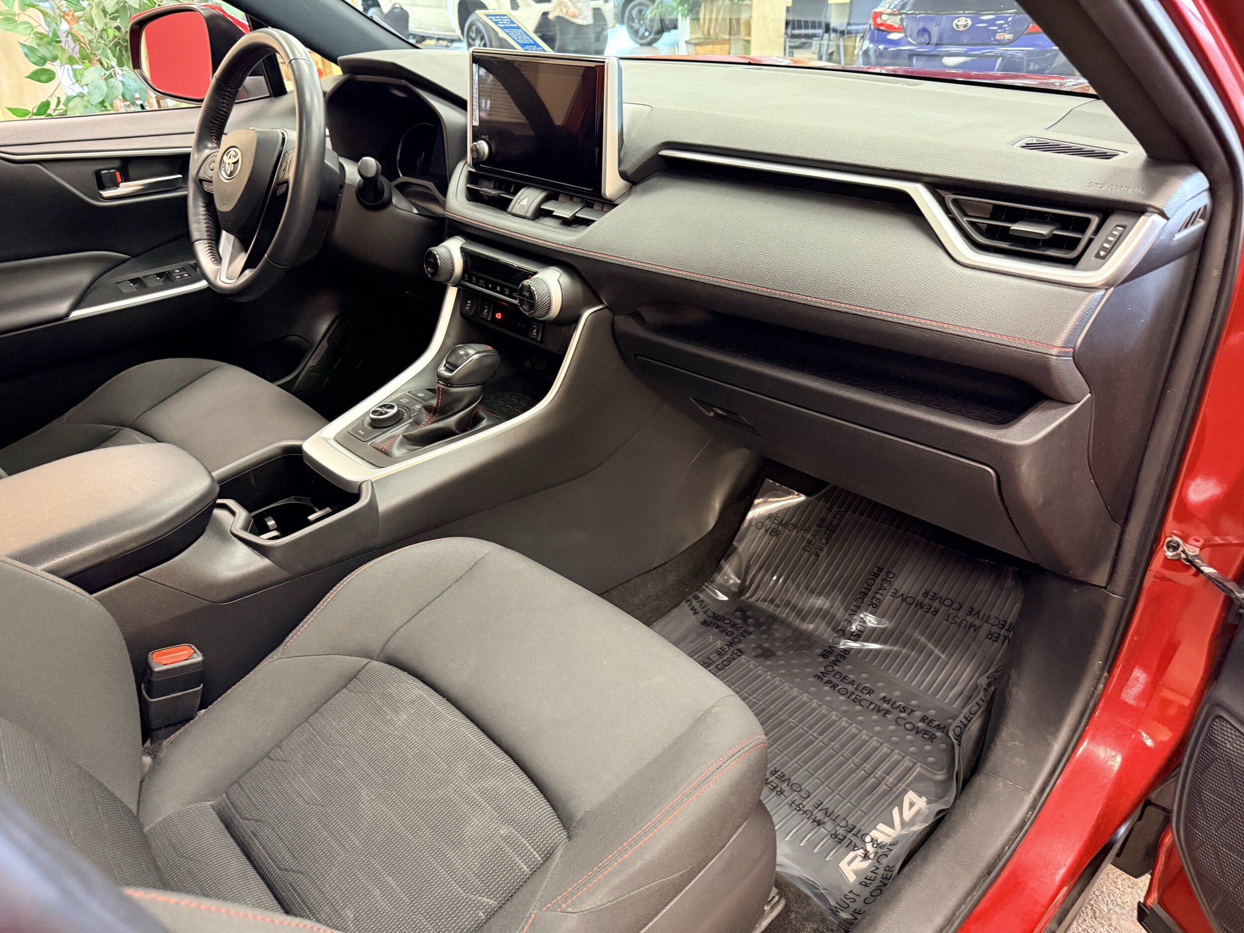 Used 2024 Toyota RAV4 SE w/ Weather & Moonroof Package AWD/4WD image 23