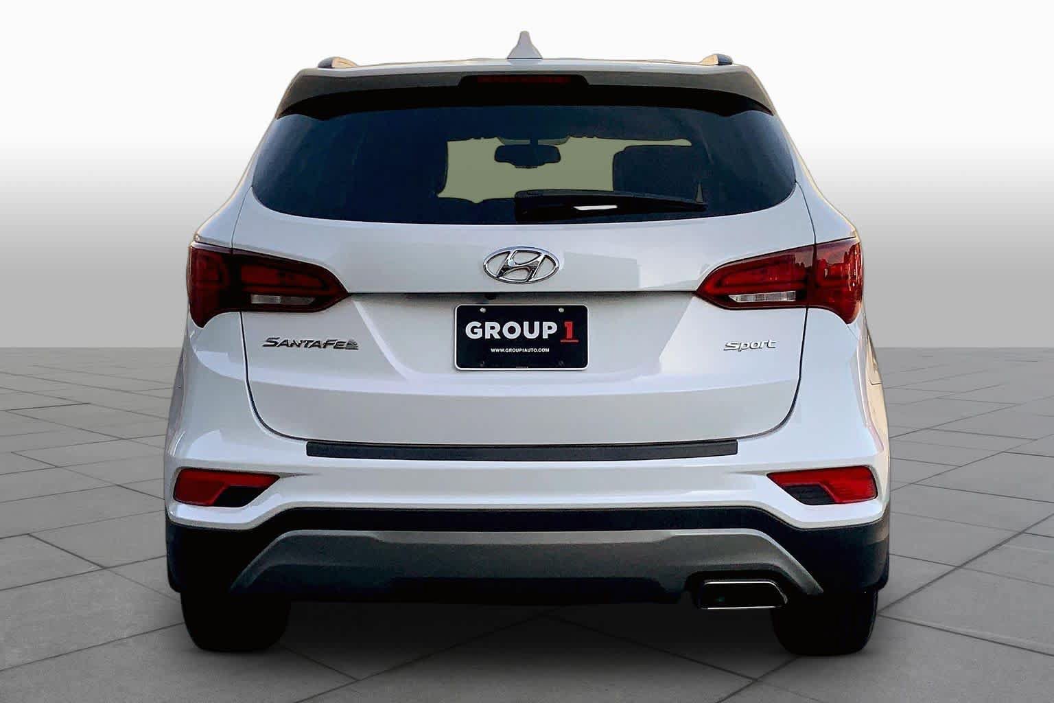 Used 2017 Hyundai Santa Fe Sport FWD image 5