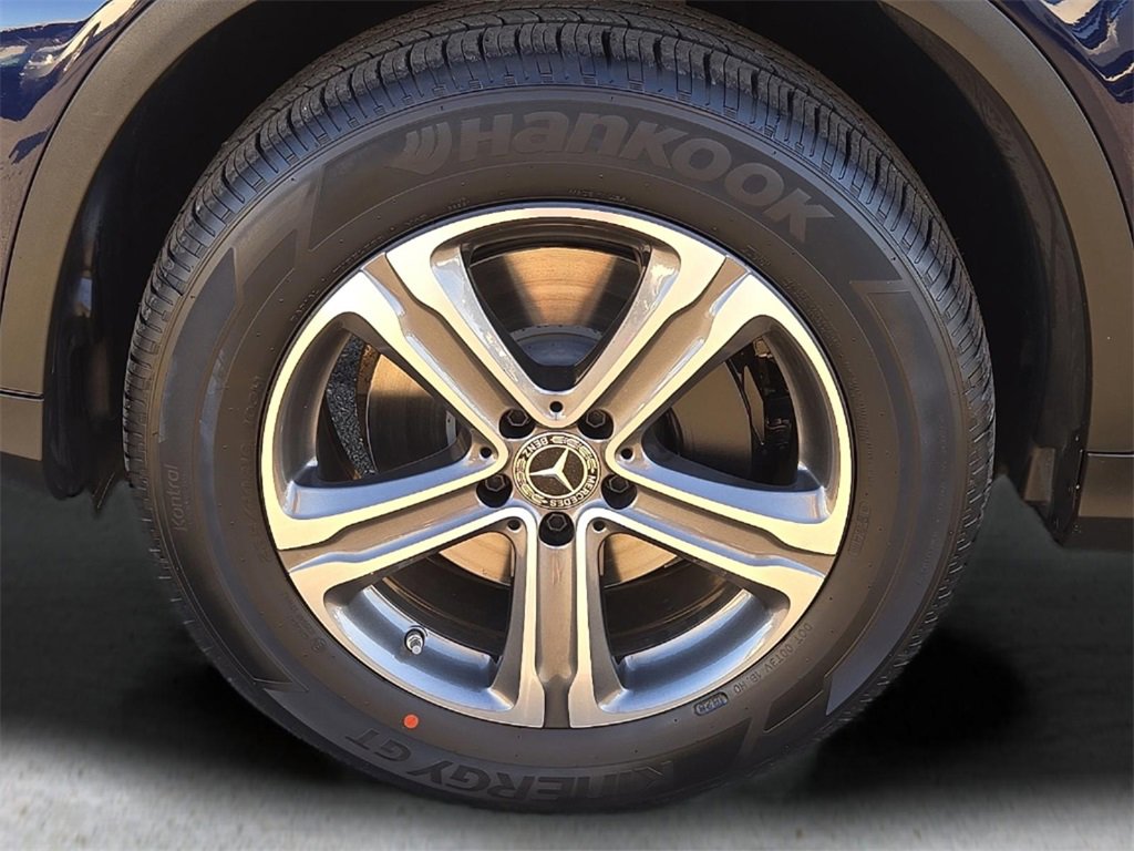 Used 2019 Mercedes-Benz GLC 300 4MATIC image 8