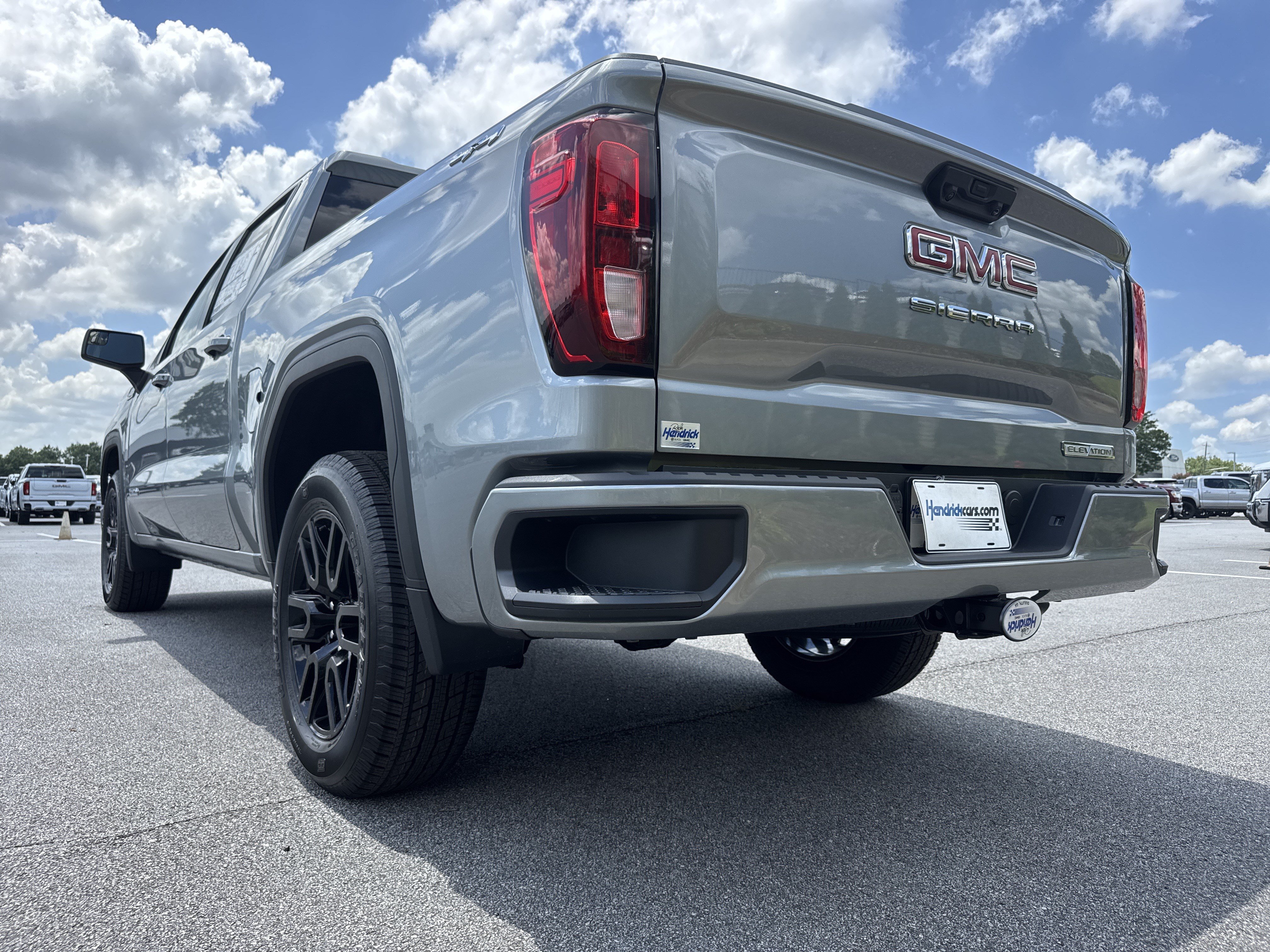 Used 2026 GMC Sierra 1500 Elevation w/ Preferred Package AWD/4WD image 8