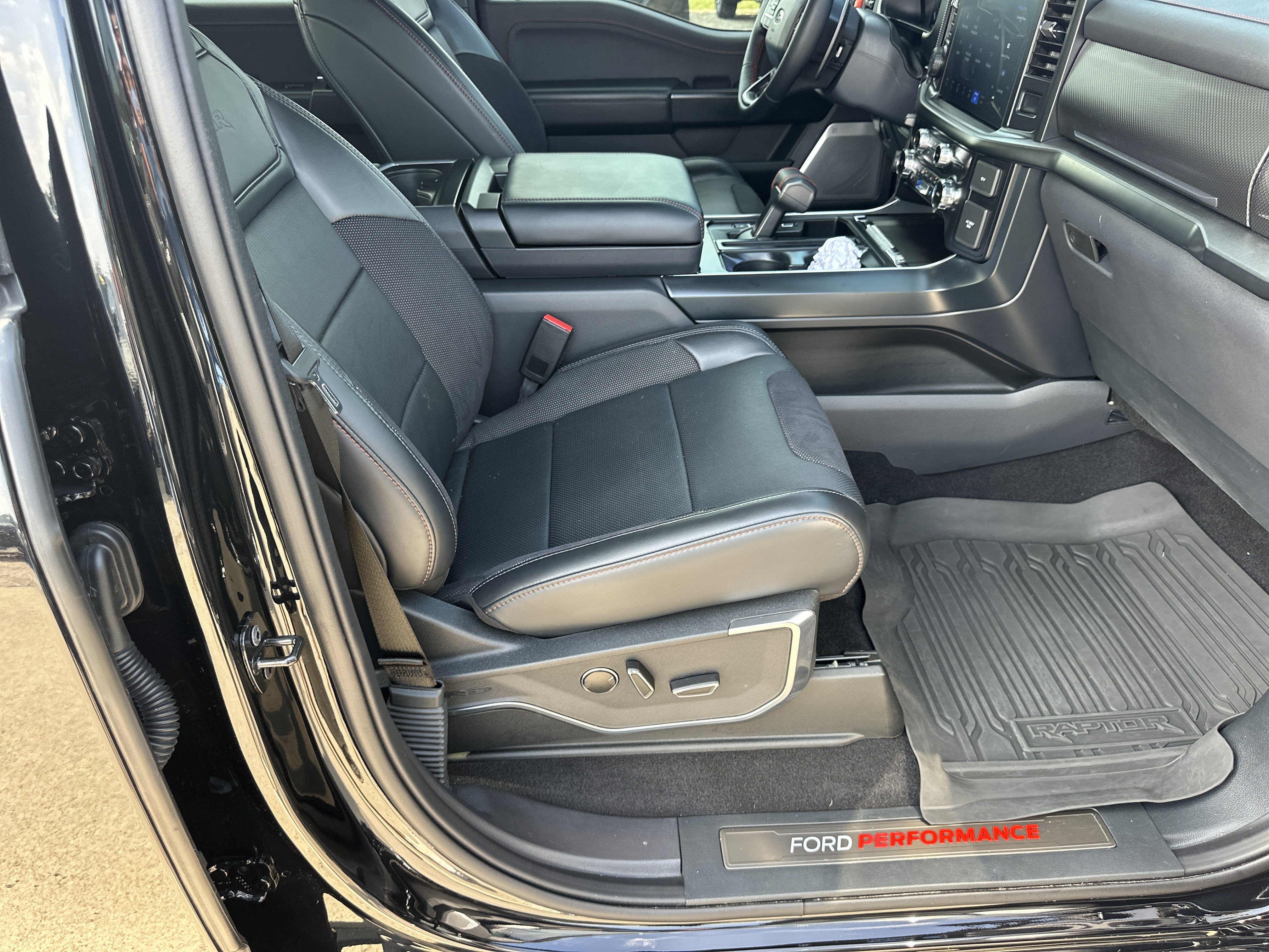 Used 2024 Ford F150 Raptor AWD/4WD image 14