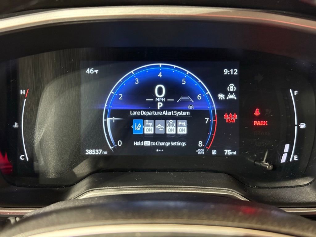 Certified 2025 Toyota Corolla Cross XLE image 25