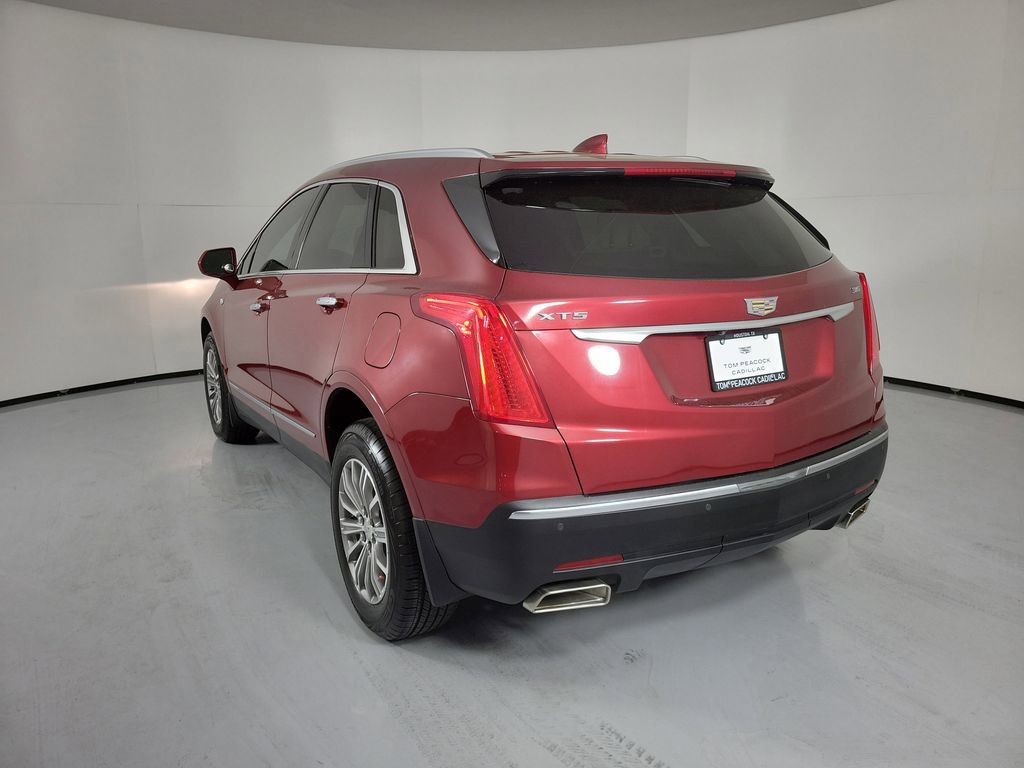Used 2019 Cadillac XT5 Luxury image 3
